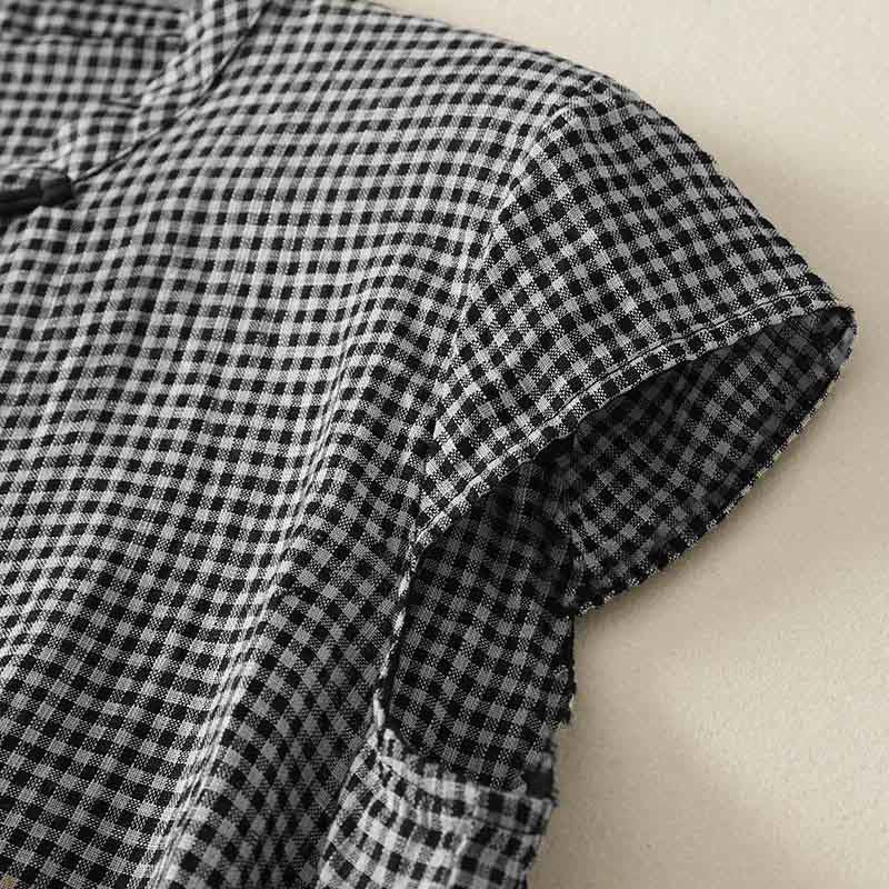 Buddha Stones Sommerliches kariertes Damen-Baumwollhemd mit Rundhalsausschnitt, Froschknopfleiste und kurzen Ärmeln - image 2