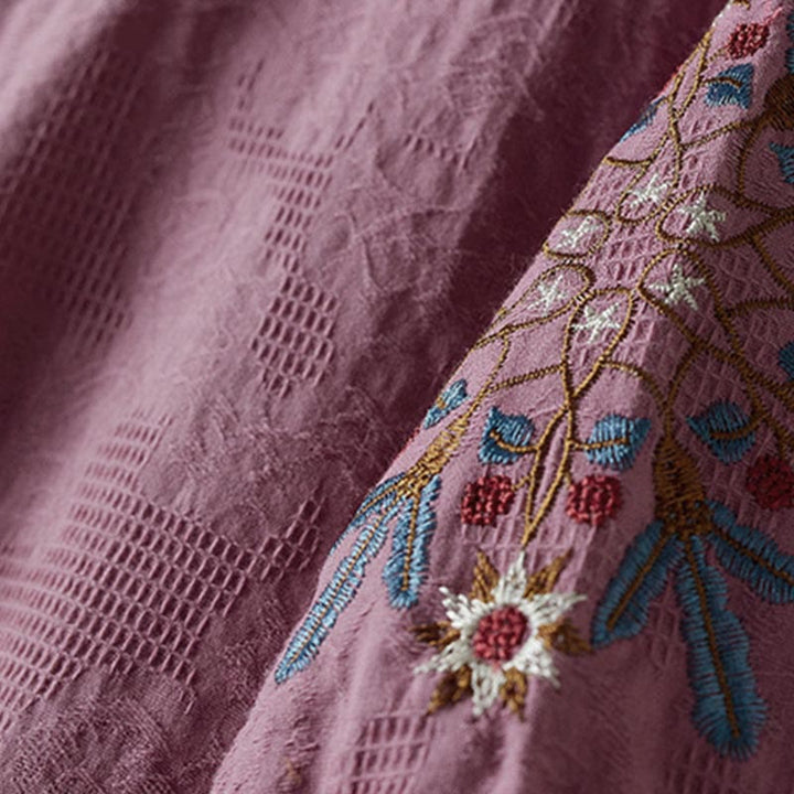 Lässiges Damen-T-Shirt mit Buddha Stones, floralem Muster und kurzen Ärmeln - image 4