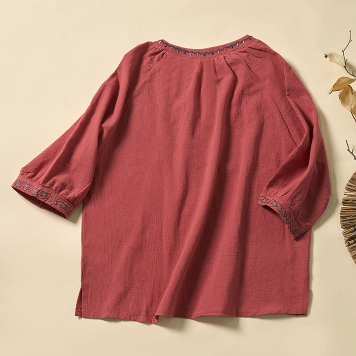 Buddha Stones Sommerliches Damen-Halbarmshirt aus Baumwolle mit V-Ausschnitt, Stickereien und Schnürung. - image 6