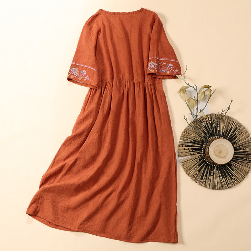 Buddha Stones Sommerliches, mittellanges Baumwollkleid mit V-Ausschnitt, floraler Stickerei, kurzen Ärmeln und Taschen - image 1