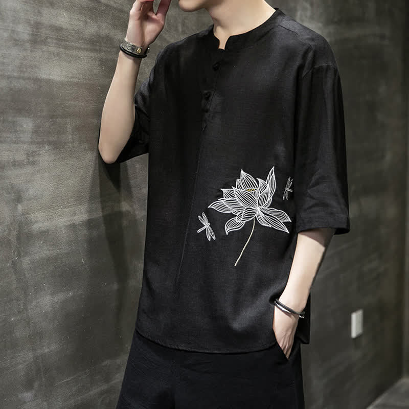 Buddha Stones Sommerliches Kurzarm-T-Shirt für Herren mit besticktem Lotus-Libellenmuster und chinesischen Froschknöpfen - image 3