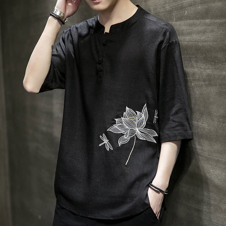 Buddha Stones Sommerliches Kurzarm-T-Shirt für Herren mit besticktem Lotus-Libellenmuster und chinesischen Froschknöpfen - image 4