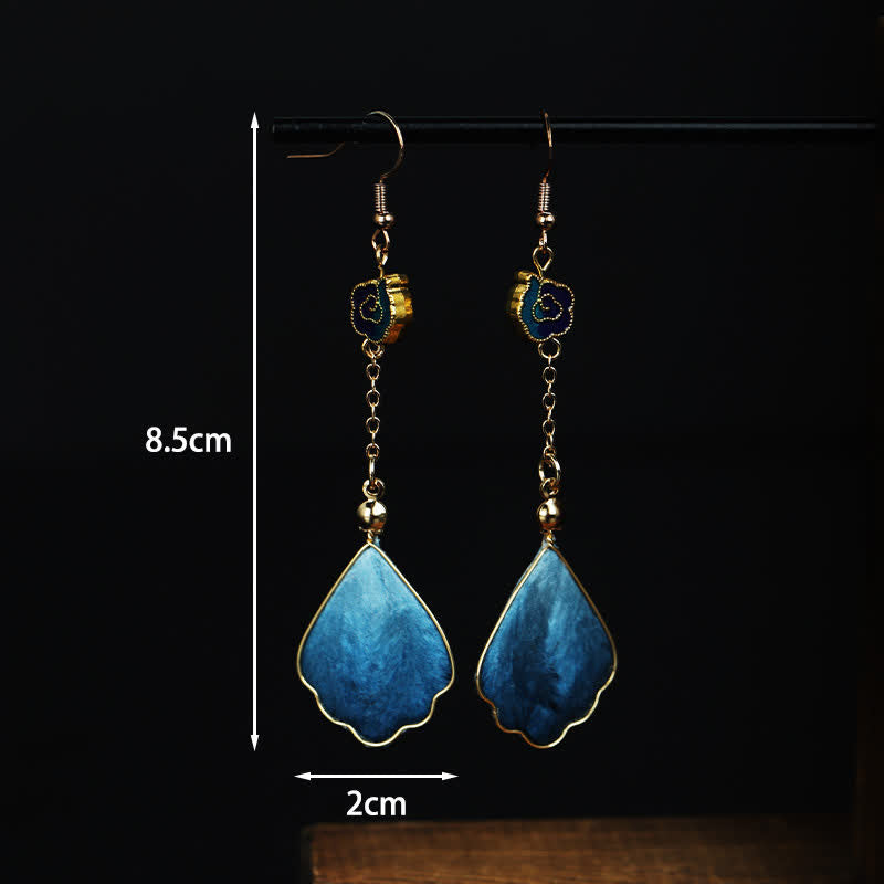 Buddha Stones Handgefertigte Ohrhänger aus Seide mit Blütenblattmotiv – Glücksbringer und Segenssymbol - image 4