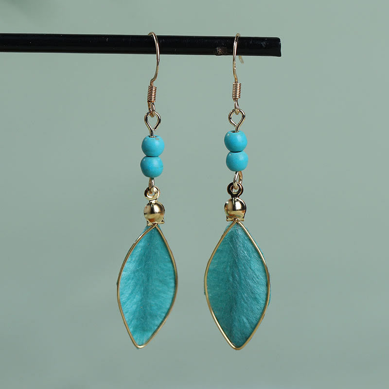 Buddha Stones Boho-Ohrhänger aus handgefertigter Seide mit Perlen in Blattform – Glücksbringer - Seidenfasern (Größe: ca. 6,1 x 1,3 cm) - image 0