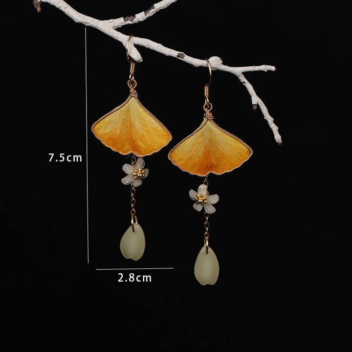 Buddha Stones Handgefertigte Ohrringe aus Seide mit gelbem Ginkgoblatt und Kupferhaken – Glücksbringer - image 3