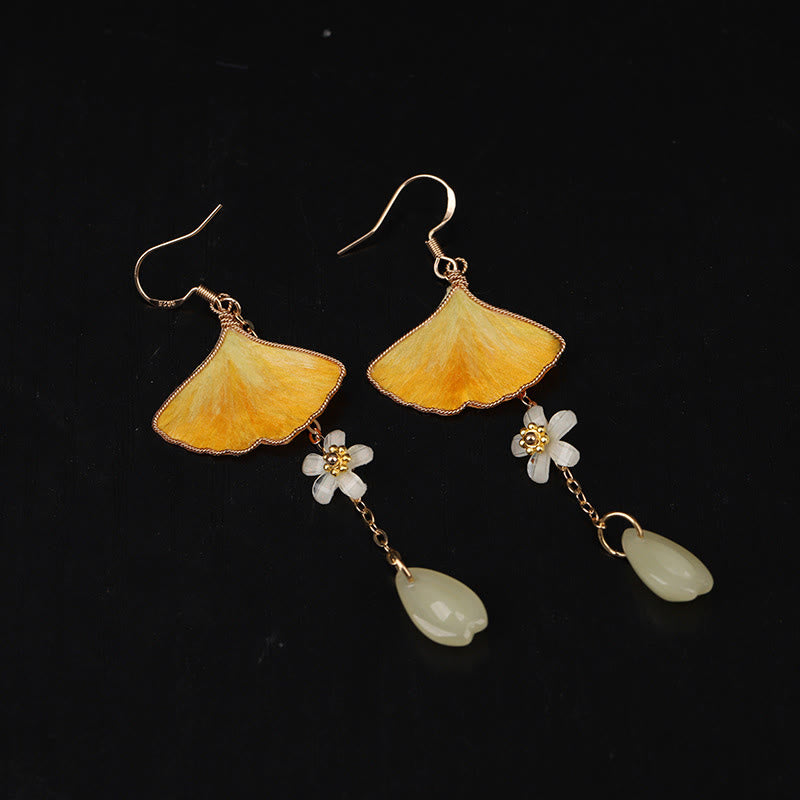 Buddha Stones Handgefertigte Ohrringe aus Seide mit gelbem Ginkgoblatt und Kupferhaken – Glücksbringer - image 1