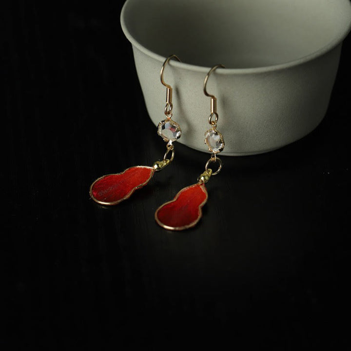 Buddha Stones Handgefertigte Ohrringe aus roter Seide und Kunstglas (Kürbisglas) – Glücksbringer mit Haken - image 1