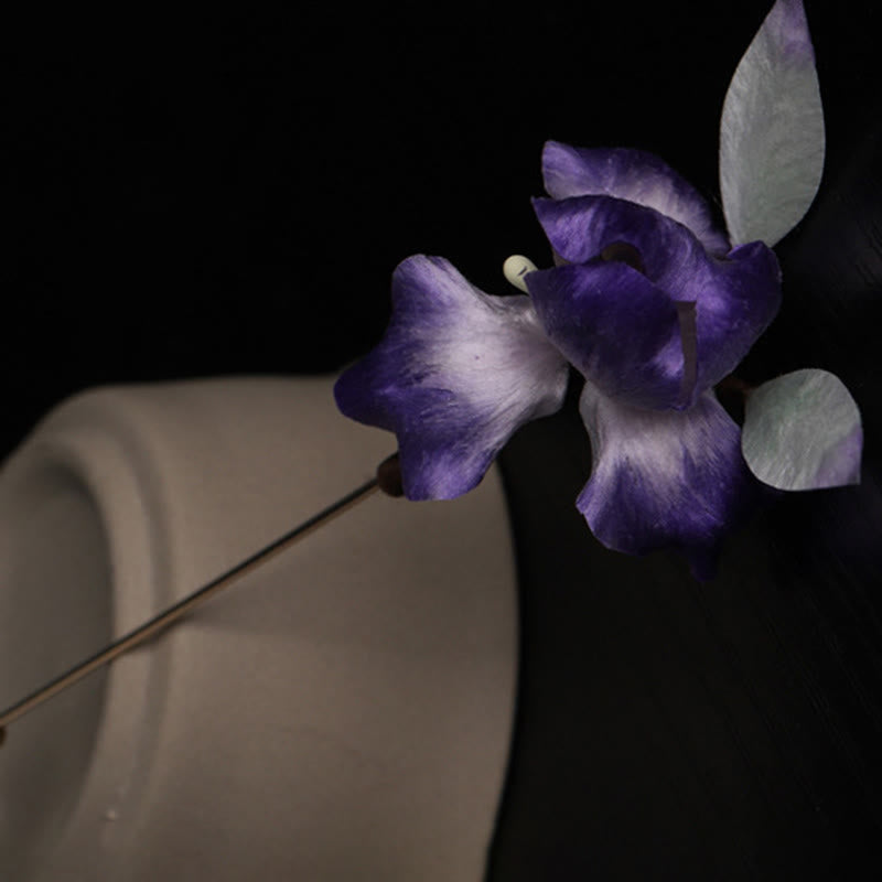 Buddha Stones Handgefertigte Seidenbrosche mit lila-weißem Iris-Motiv zum Schutz. - image 8