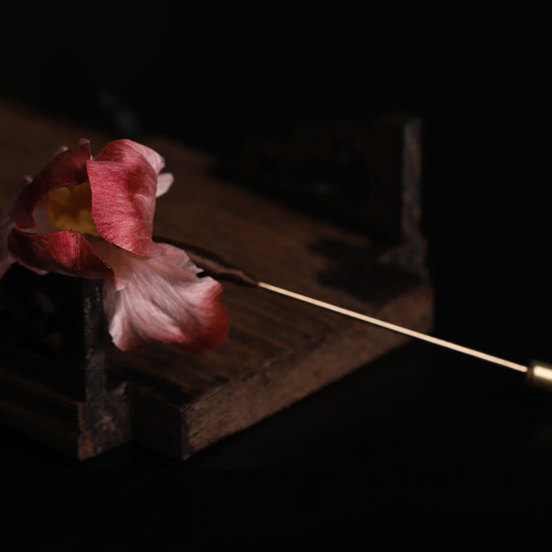 Buddha Stones Handgefertigte Seidenbrosche aus dunkelrotem Samt mit Iris-Motiv – ein Segen für Glück und Segen - image 6
