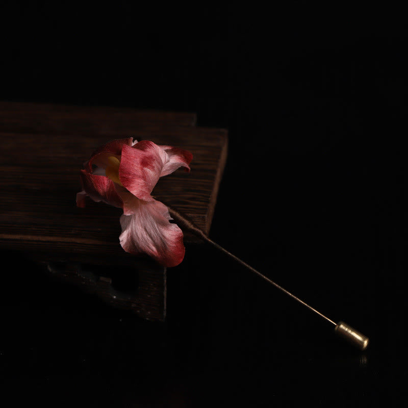 Buddha Stones Handgefertigte Seidenbrosche aus dunkelrotem Samt mit Iris-Motiv – ein Segen für Glück und Segen - image 7