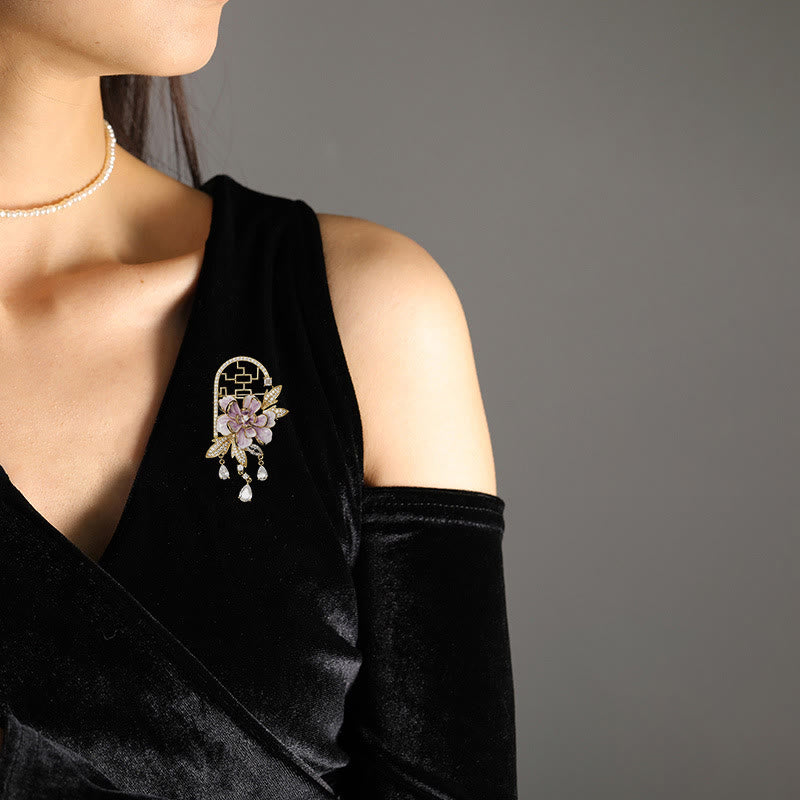 Buddha Stones Chinesische Fensterbrosche aus Kupfer mit lila Pfingstrosenquaste und Fenstermotiv - image 2