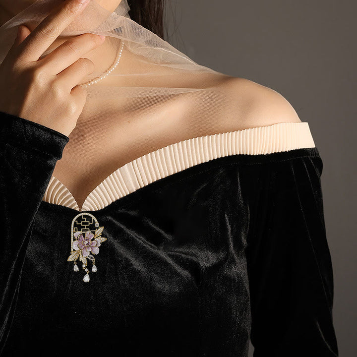 Buddha Stones Chinesische Fensterbrosche aus Kupfer mit lila Pfingstrosenquaste und Fenstermotiv - image 3