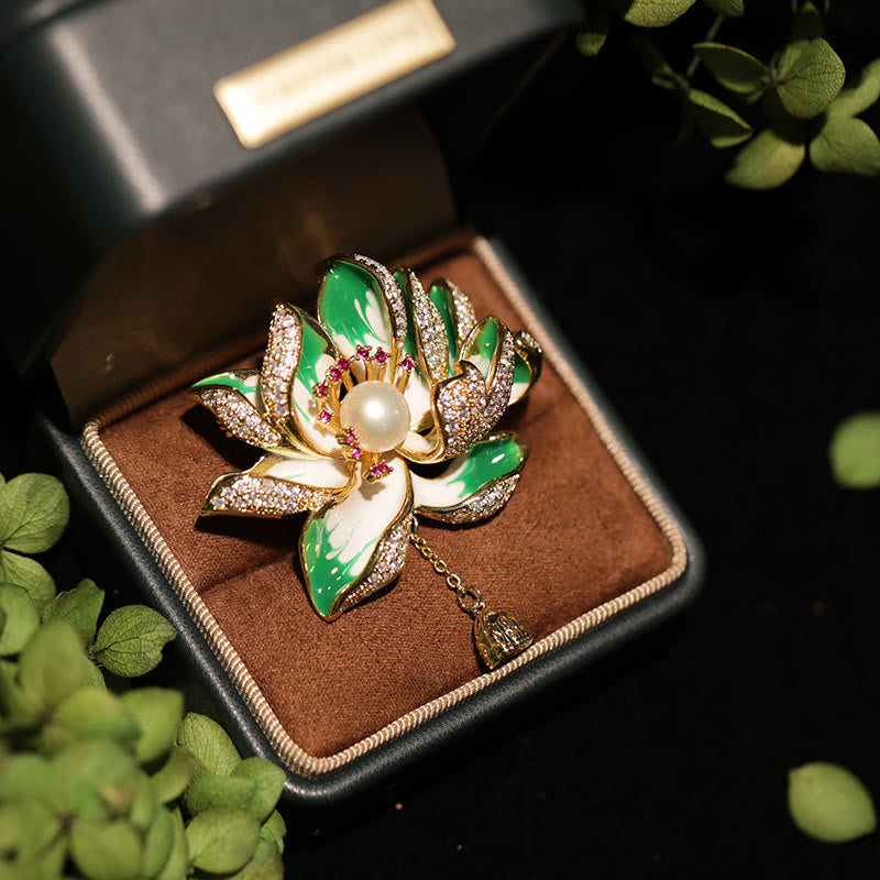 Buddha Stones Lotusblumen-Perlen-Kupferbrosche „Neubeginn“ - Grün - image 0