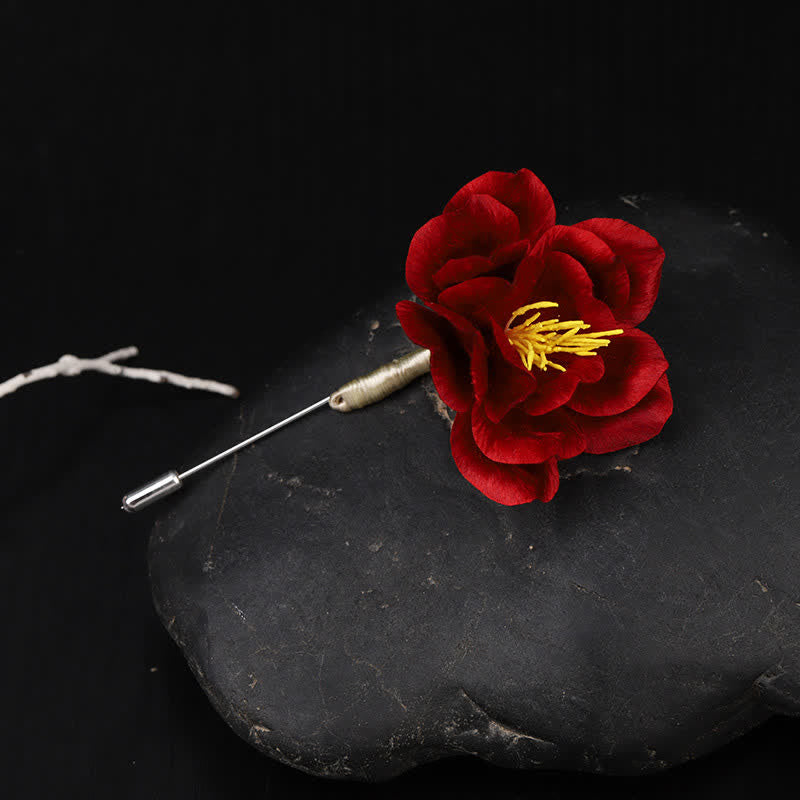 Buddha Stones Kulturerbe – Handgefertigte Seidenbrosche mit roter Kamelie als Symbol der Aufrichtigkeit - image 2