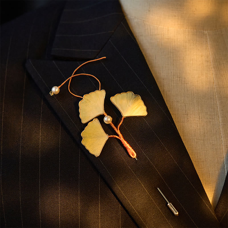 Buddha Stones Handgefertigte Brosche aus Seidenkunst-Samt mit Ginkgoblatt-Motiv - image 2