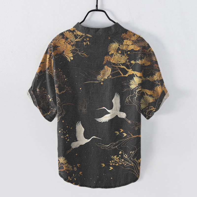 Buddha Stones Baumwollhemd für Herren, Kurzarm, halbe Knopfleiste, mit Kiefern- und Kranichmuster, weiß. - image 1