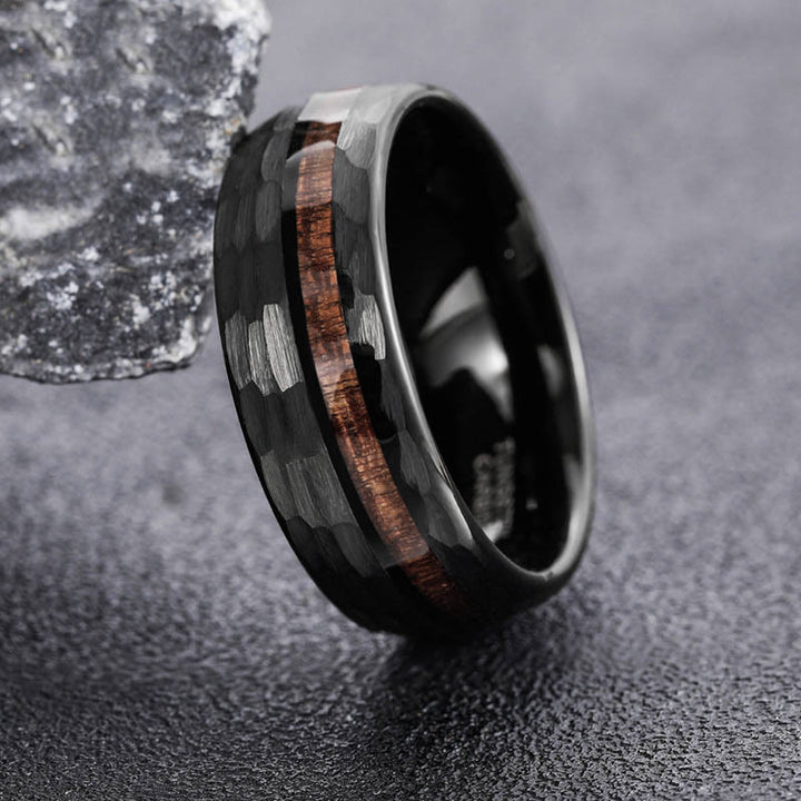 Buddha Stones Endurance-Ring aus Wolframstahl mit gehämmertem Texturinlay - image 1