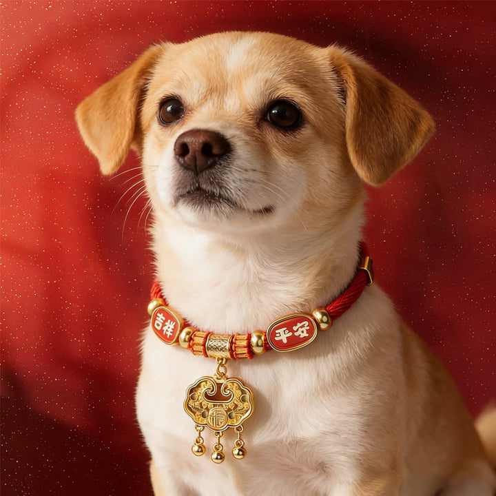 Buddha Stones Rotes Perlenhalsband mit Fu-Motiv und Glückssymbol, verstellbar für Katzen und Hunde - Friedliche goldene Locke - 25-50 cm - image 0