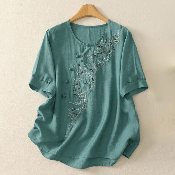 Buddha Stones Sommerliches Bergmotiv, besticktes Kurzarm-Damenshirt mit Rundhalsausschnitt, Rundhalsausschnitt und kurzen Ärmeln - Hellseegrün - US12, UK/AU16, EU44 (3XL) - image 0