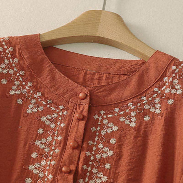 Buddha Stones Frühlingshaftes, besticktes Baumwoll-Kurzarmhemd für Damen mit halben Knöpfen und halben Knöpfen - image 1