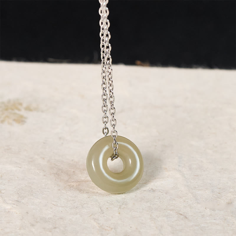 Buddha Stones Halskettenanhänger aus natürlichem grünem Jade mit Friedensschnalle – Symbol für Wohlstand - image 11