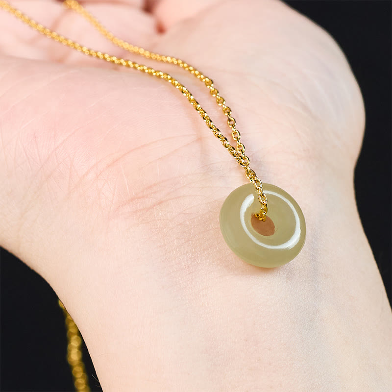 Buddha Stones Halskettenanhänger aus natürlichem grünem Jade mit Friedensschnalle – Symbol für Wohlstand - image 8