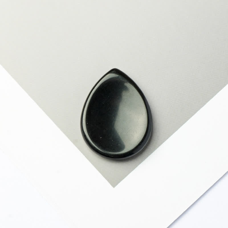 Buddha Stones Tropfenförmiger Sorgenstein-Schutzkristall, 34 x 26 x 7,8 cm - Natürlicher schwarzer Obsidian (Farbe kann variieren) - 34*26*7,8 mm - image 22
