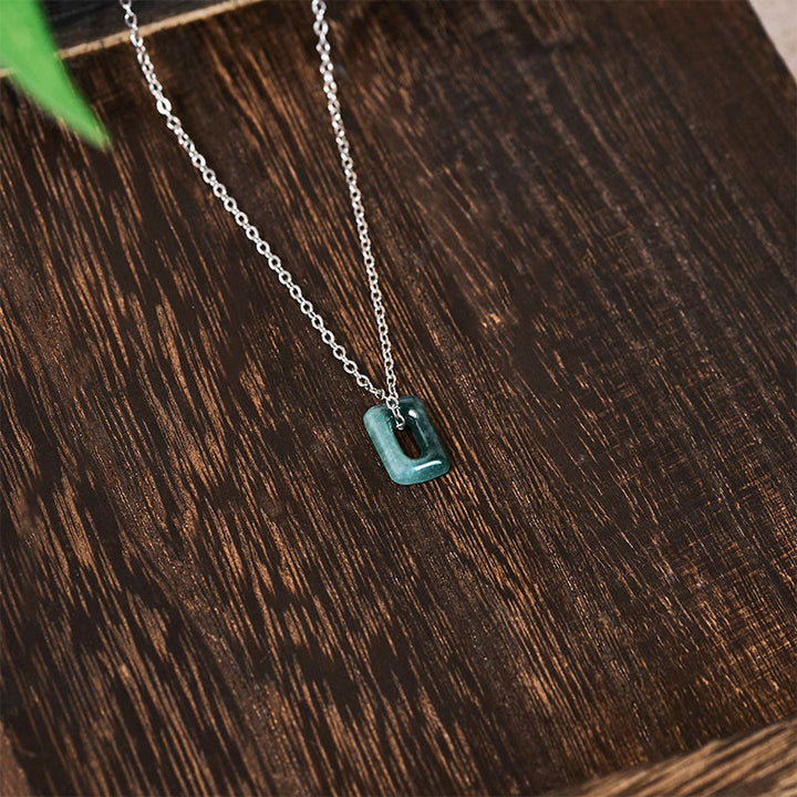 Buddha Stones Mini-Quadrat-Halskettenanhänger aus grünem Jade - image 8
