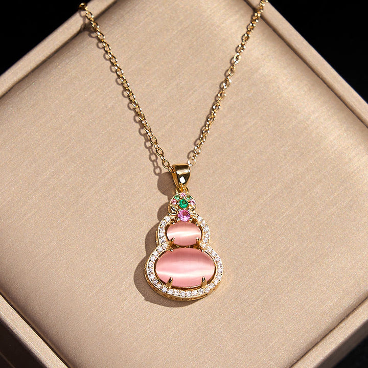 Buddha Stones Halskettenanhänger aus rosa Chalcedon-Kürbis mit Optimismus-Motiv - image 10