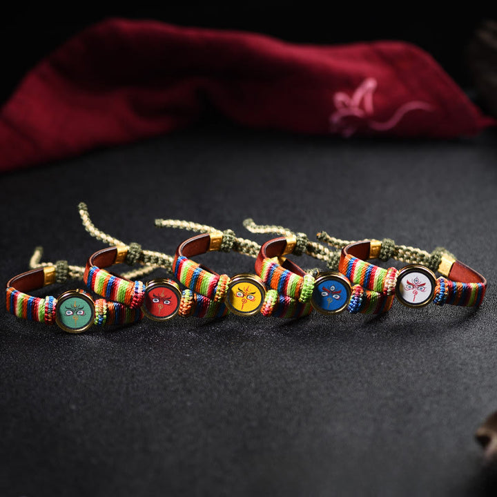 Buddha Stones Tibetisches Armband mit den fünf Himmelsrichtungen, den Göttern des Reichtums und dem Buddha-Augen-Segnungssymbol - image 0