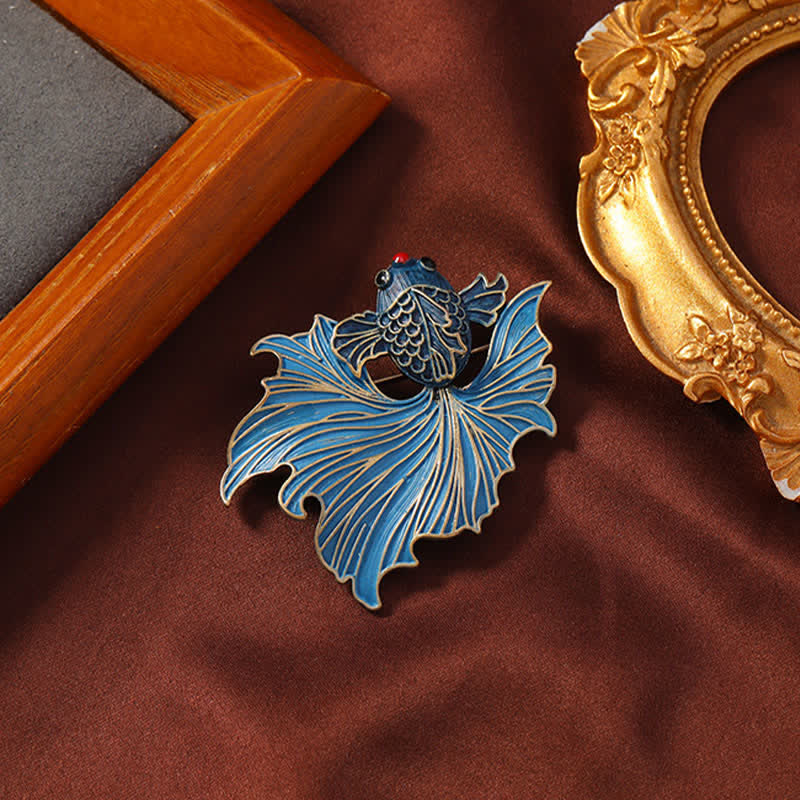 Buddha Stones Cloisonné-Emaille elegante blaue Koi-Fisch-Brosche - image 1
