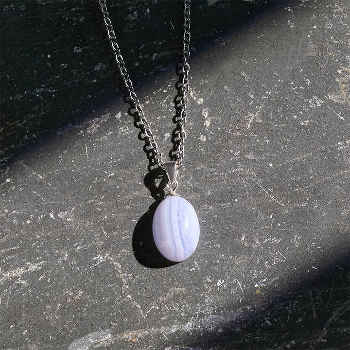 Buddha Stones Halskettenanhänger aus natürlichem blauem Spitzenachat - image 3