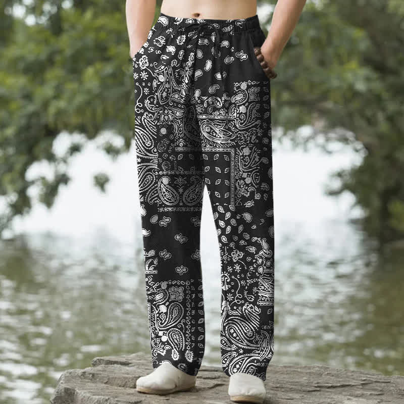 Buddha Stones Herrenhose aus Baumwolle mit schwarz-weißem Paisley-Patchworkmuster, schmal zulaufend und mit Taschen - Schwarz - US/ UK/AU50, EU60 (5XL) - image 0