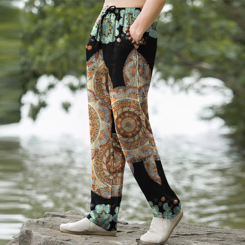 Buddha Stones Herrenhose aus reiner Baumwolle mit Mandala-Blumenmuster, schmal zulaufendem Schnitt und Taschen - image 1