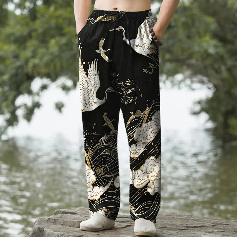 Buddha Stones Weiße, schmal zulaufende Herrenhose aus Baumwolle mit Kranich-Wellenmuster und Taschen - Schwarz - US/ UK/AU50, EU60 (5XL) - image 0