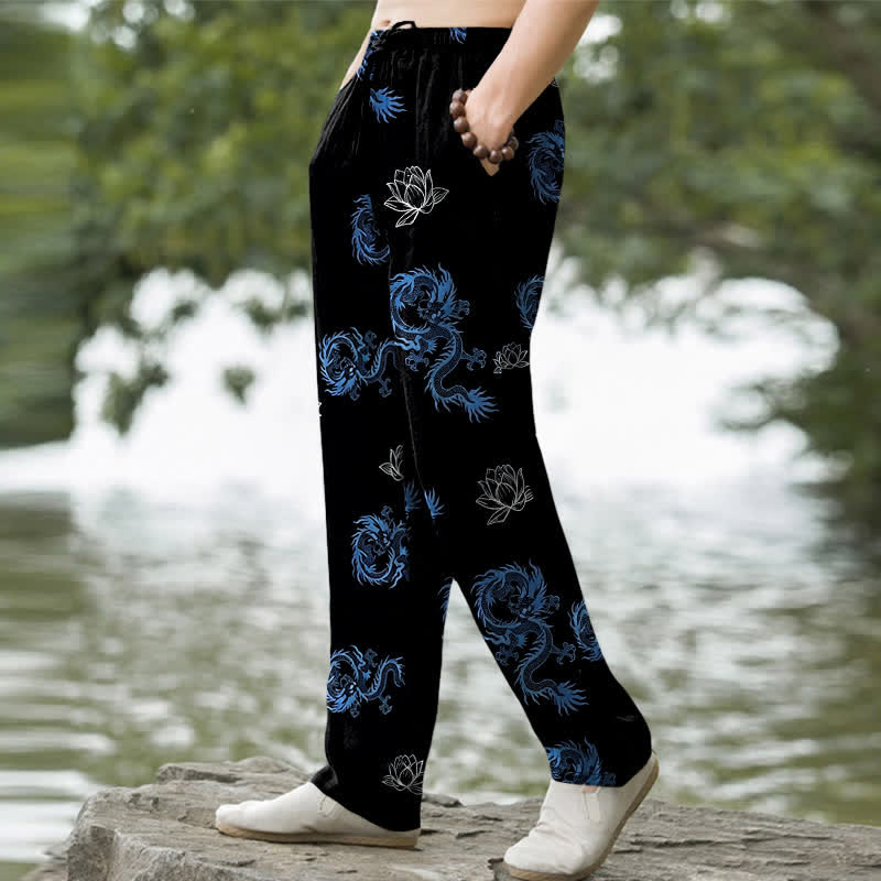 Buddha Stones Herrenhose aus Baumwolle mit Drachen- und Lotusmuster, schmal zulaufend und mit Taschen - image 1