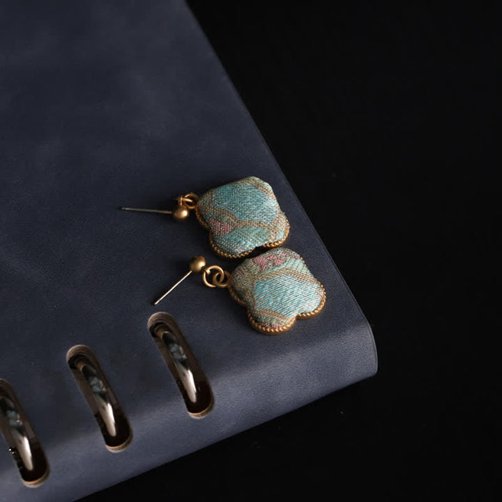 Buddha Stones Ohrhänger aus handgefertigter Seide mit floralem Harmonie-Motiv aus Brokat - image 1