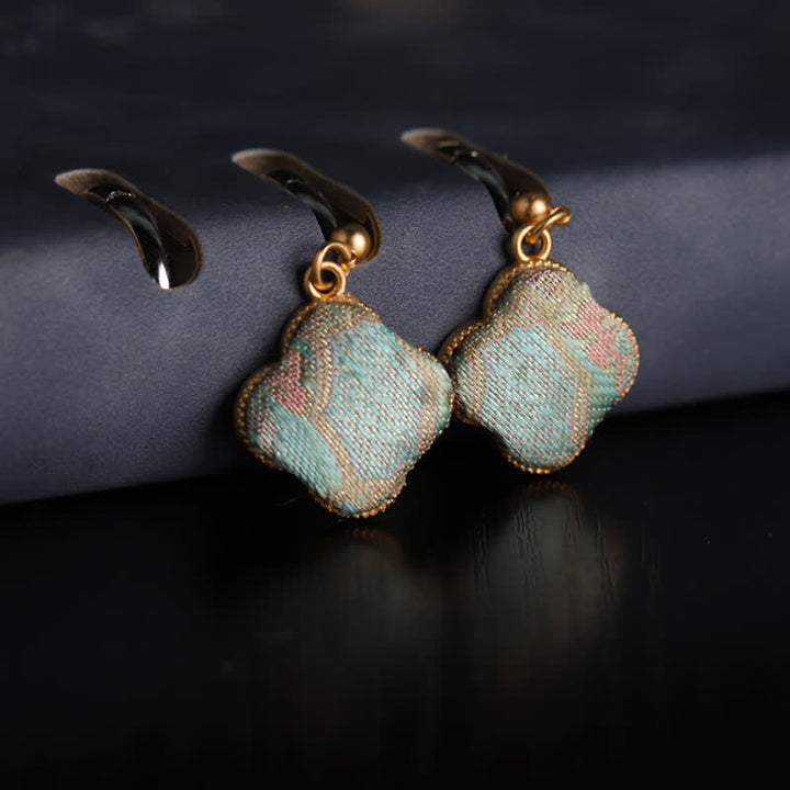 Buddha Stones Ohrhänger aus handgefertigter Seide mit floralem Harmonie-Motiv aus Brokat - Song Brocade (Wohlstand♥Harmonie) - image 0