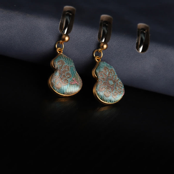Buddha Stones Handgefertigte Ohrhänger in Form eines Kürbisses mit floralem Muster aus Brokat. - image 3