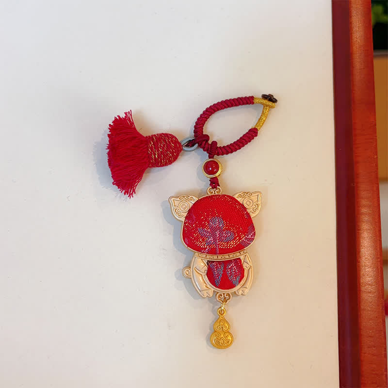 Buddha Stones Song Brocade Handgefertigter Schlüsselanhänger mit chinesischer Tierkreisquaste und Glücksbringermotiv - Schwein - Rot - image 37