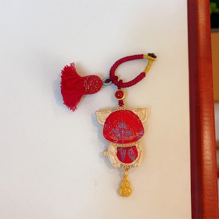 Buddha Stones Song Brocade Handgefertigter Schlüsselanhänger mit chinesischer Tierkreisquaste und Glücksbringermotiv - Schwein - Rot - image 37