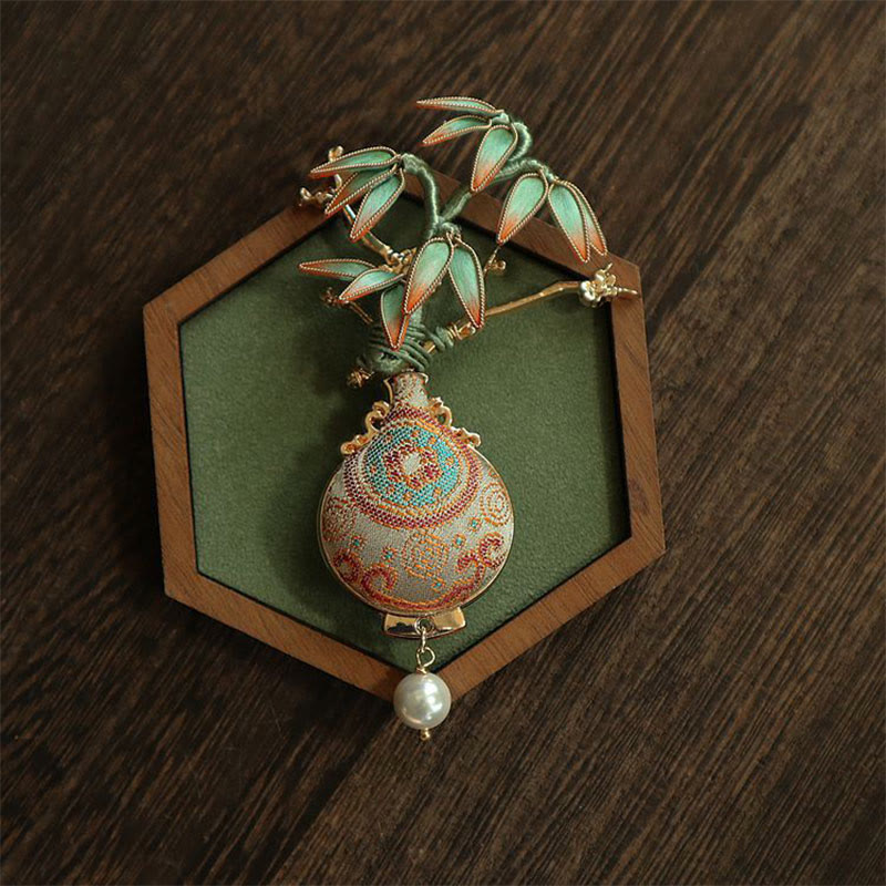 Buddha Stones Brosche mit Songbrokat-Motiv und Bambusblättern, Vasen-Design, Balance - image 0