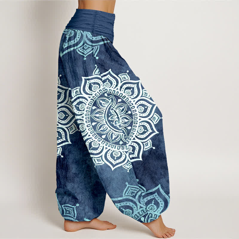 Buddha Stones Weiße Haremshose aus reiner Baumwolle mit Mandala-Blumenmuster und elastischem Bund. - image 10