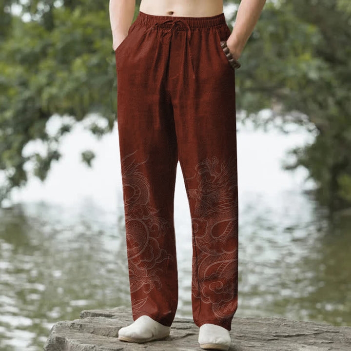 Buddha Stones Herren-Baumwollhose mit dezentem Drachenmuster und schmal zulaufendem Bein sowie Taschen - Kastanienbraun - US/ UK/AU50, EU60 (5XL) - image 6