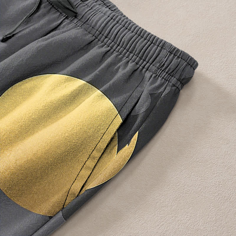 Buddha Stones Weiße Baumwollhose für Herren mit Kranichmuster, das die Sonne verfolgt, schmal zulaufender Schnitt und Taschen - image 2