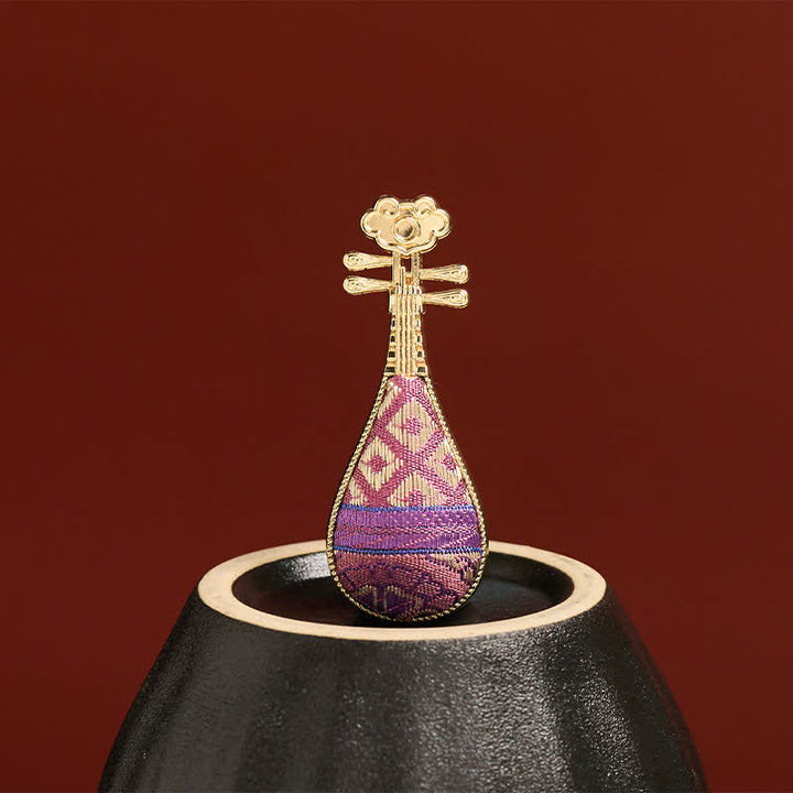 Buddha Stones Handgefertigte chinesische Brosche in Guqin-Form mit floralem Muster aus Song-Brokat. - image 4