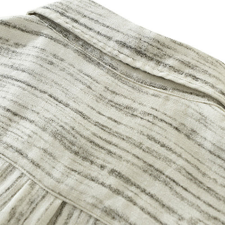 Buddha Stones Lässiges, minimalistisches Kurzarmhemd für Herren mit Knopfleiste, Streifenmuster und Ziertasche - image 7