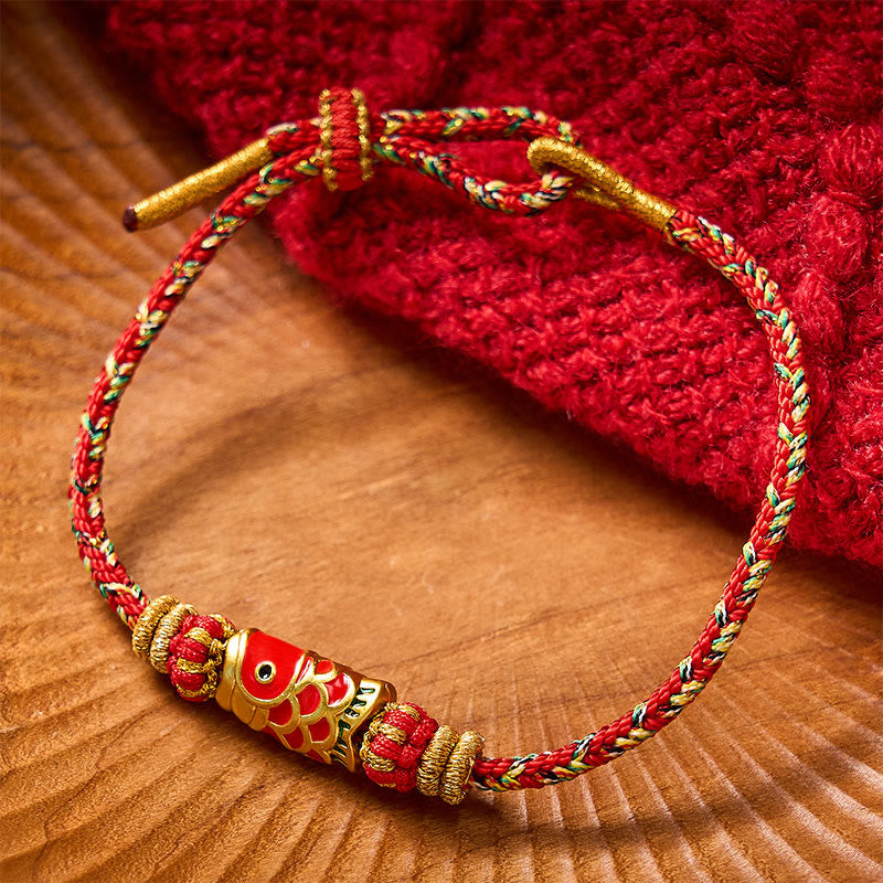 Buddha Stones Handgewebtes rotes Armband mit Koi-Fisch- und Blumenmotiv zum Schutz - Rot - Mit Koi-Fisch-Zubehör - image 0