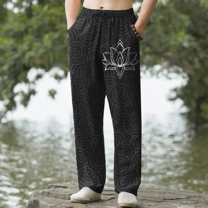 Buddha Stones Weiße Baumwollhose für Herren mit Lotus-Spiralmuster, schmal zulaufendem Schnitt und Taschen - Schwarz - US/ UK/AU50, EU60 (5XL) - image 0