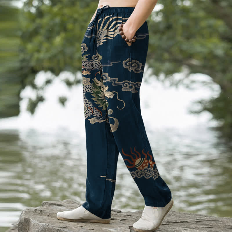 Buddha Stones Herrenhose aus Baumwolle mit Drachen- und Wolkenmuster, schmal zulaufend und mit Taschen - image 7